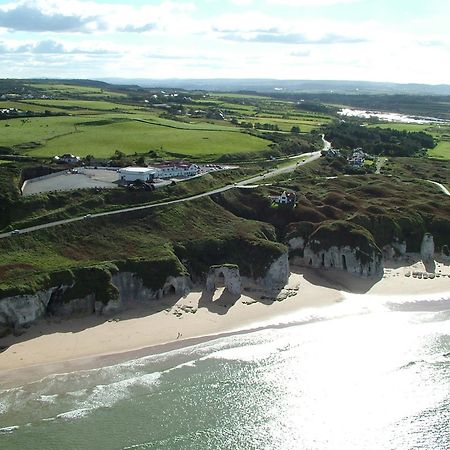 Royal Court Hotel Portrush Exteriér fotografie