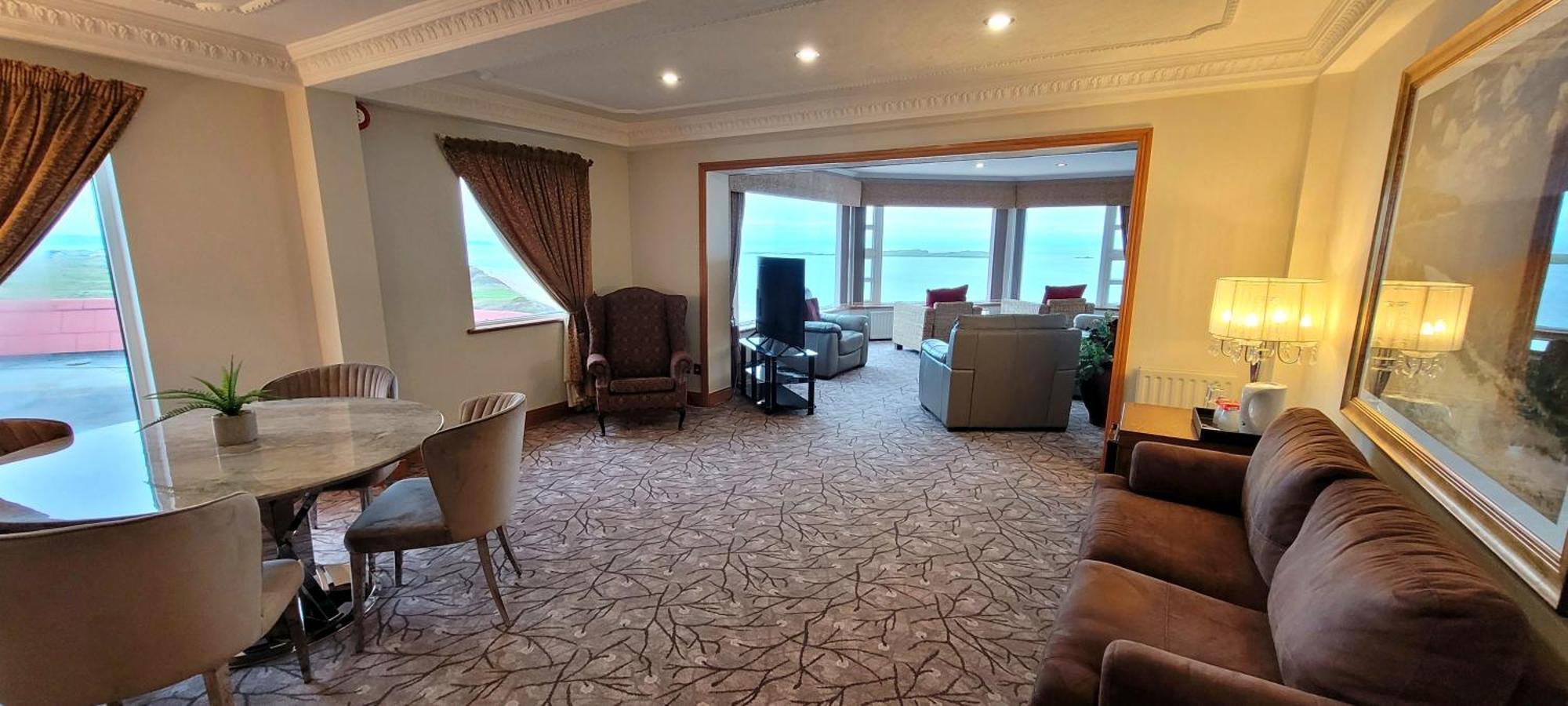 Royal Court Hotel Portrush Exteriér fotografie