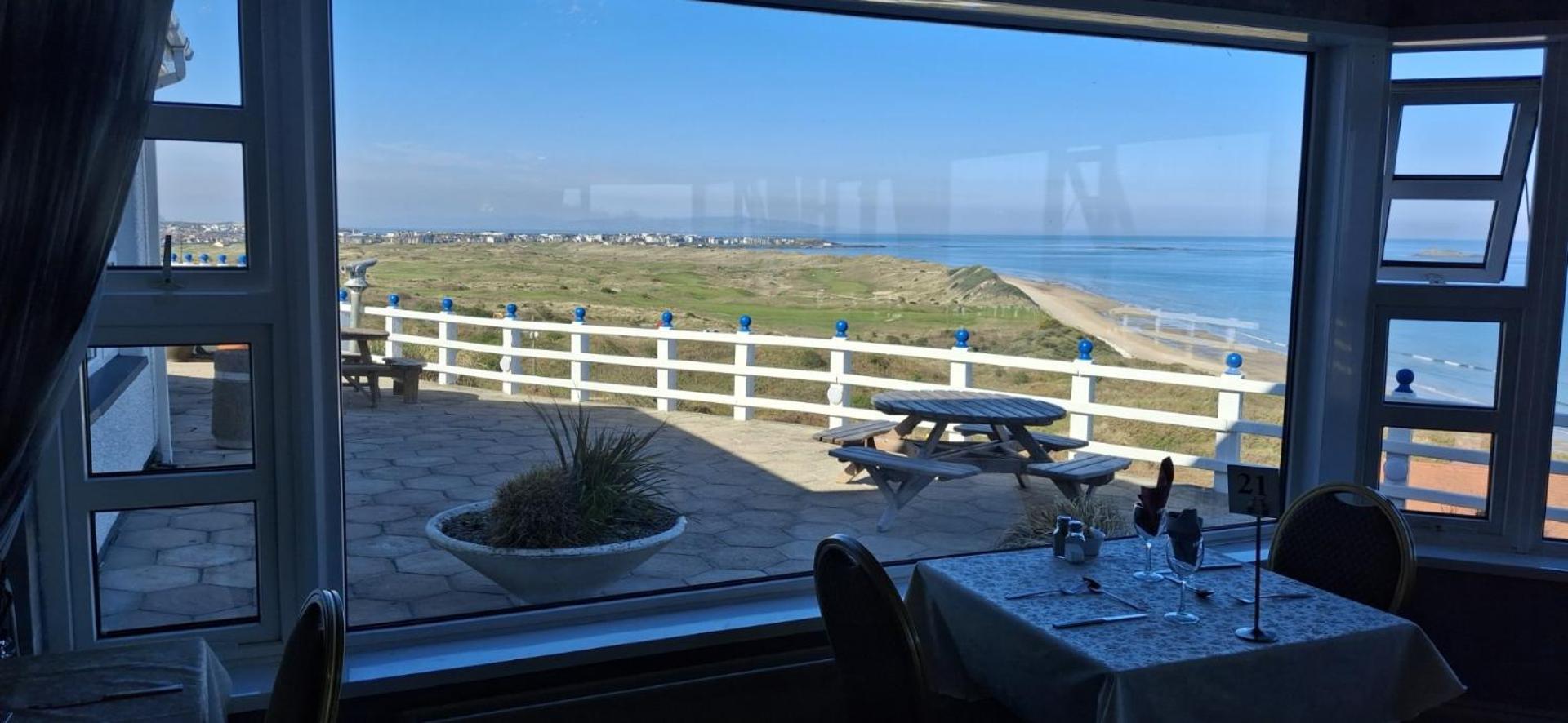 Royal Court Hotel Portrush Exteriér fotografie